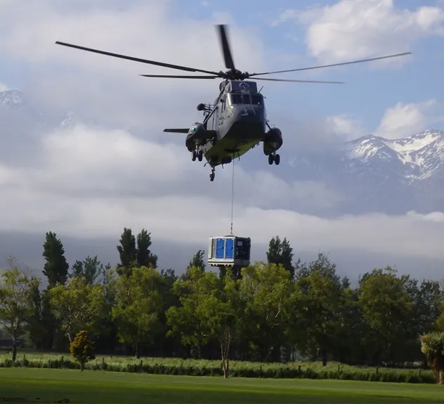 BA150E D285 airlifted by helicopter photo