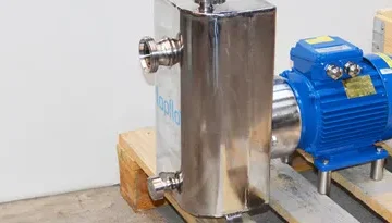 A Photo of a CTS Self-Priming Centrifugal Pump on a pallet